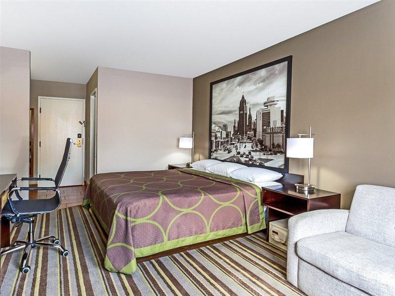 Delavan Inn And Suites Kültér fotó