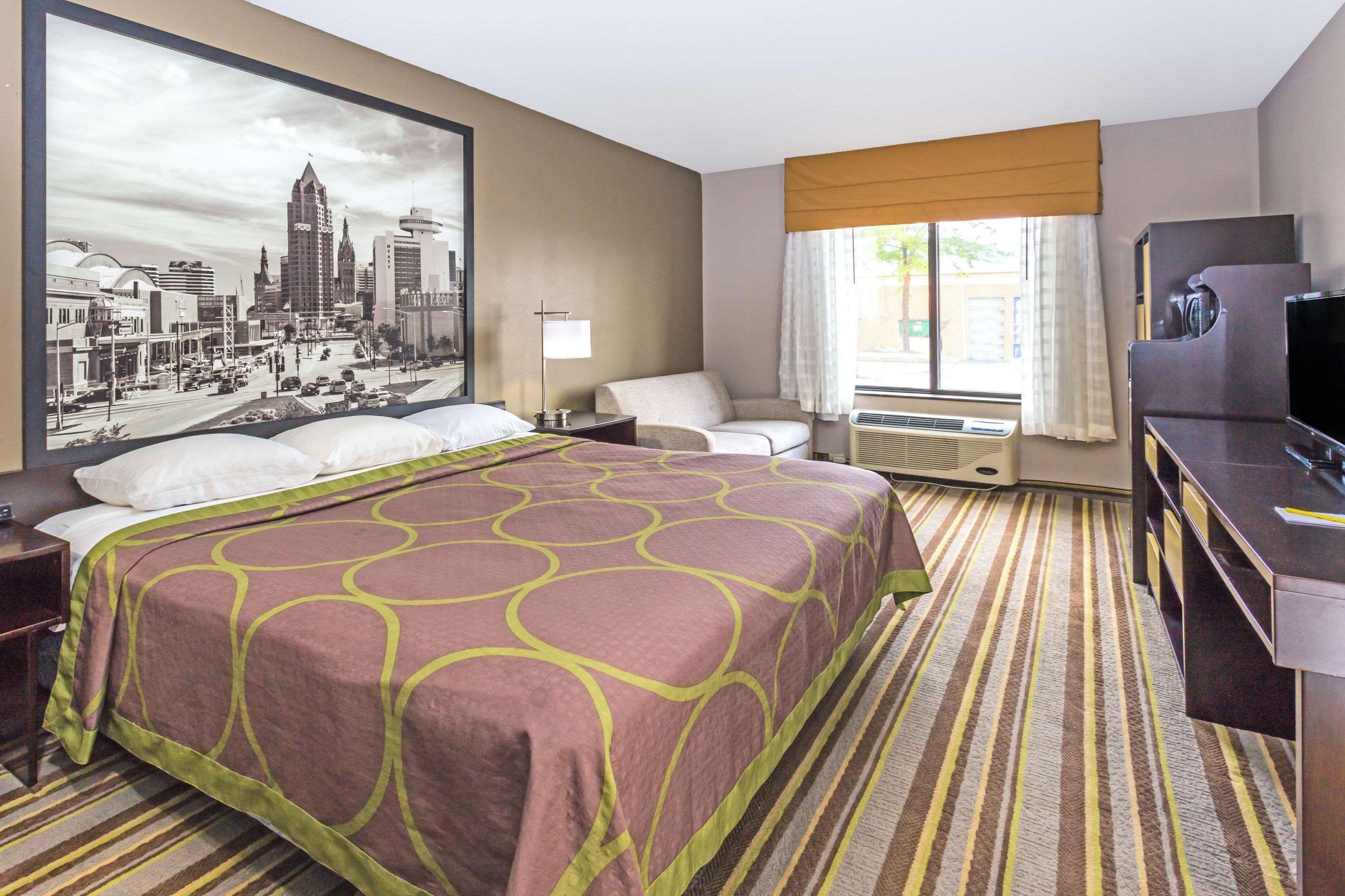 Delavan Inn And Suites Kültér fotó